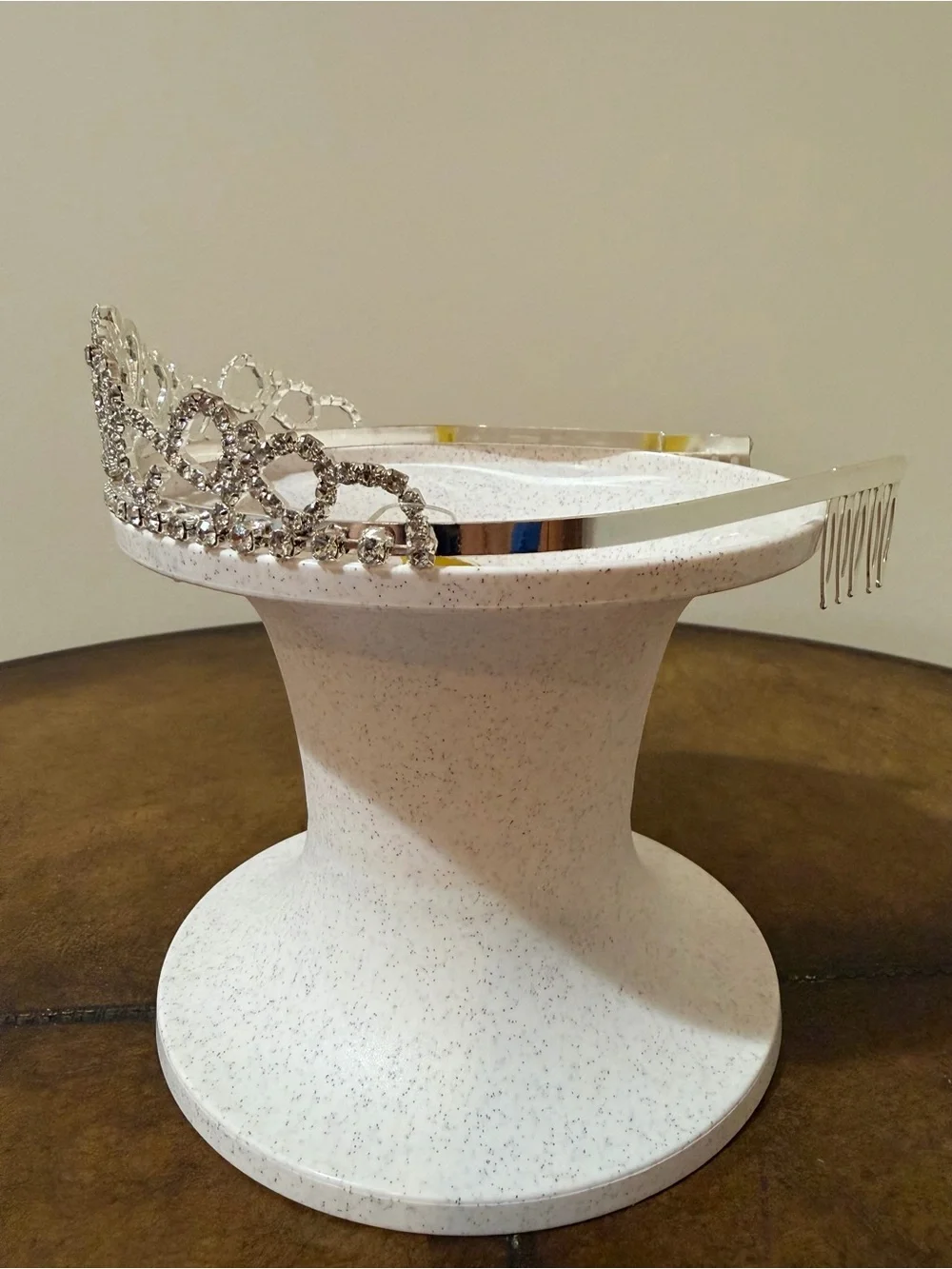 NEW WITH TAGS AUTHENTIC ARRIBAS DISNEY PRINCESS WEDDING PARTY TIARA WITH COMBS 👑